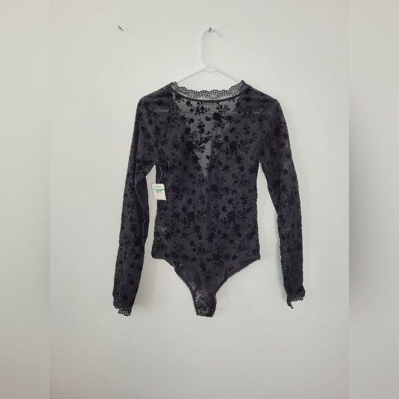 NEW Intimately Free People Bodysuit Black Lace Babes In Bandeaus Size Large - Picture 10 of 12